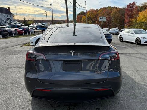 Used 2022 Tesla Model Y Performance image 4