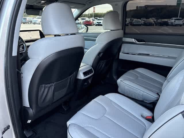 Used 2024 Hyundai Palisade SEL FWD image 20