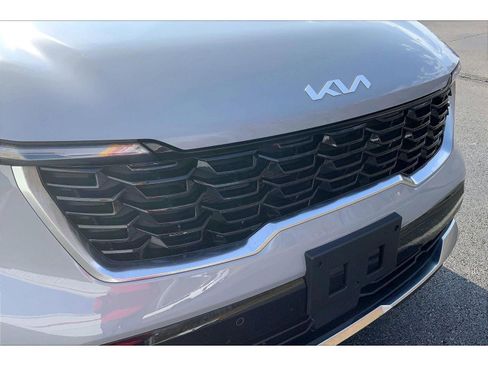 Used 2024 Kia Sorento S w/ Panoramic Sunroof Package image 29