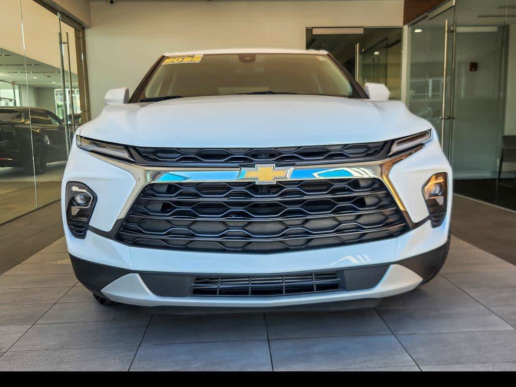 Used 2025 Chevrolet Blazer LT FWD image 5