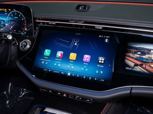 New 2026 Mercedes-Benz E 350 4MATIC Sedan image 19