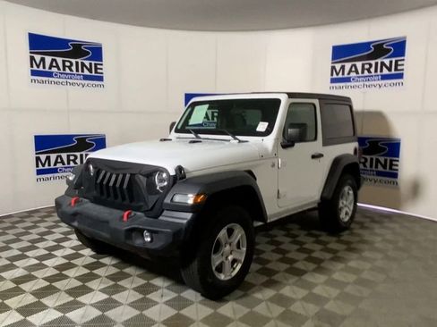 Used 2020 Jeep Wrangler Sport AWD/4WD image 6