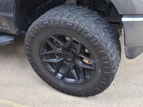 Used 2023 Ford F150 XLT w/ Equipment Group 302A High image 12