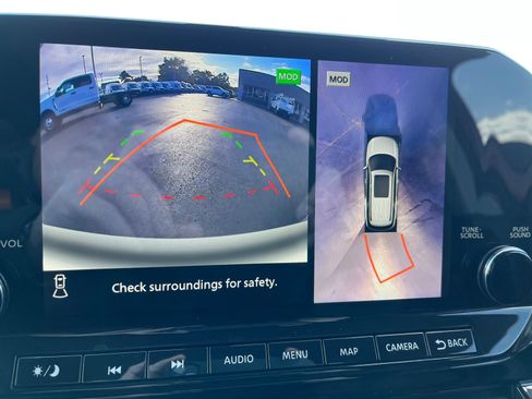 Used 2023 Nissan Pathfinder SL image 20