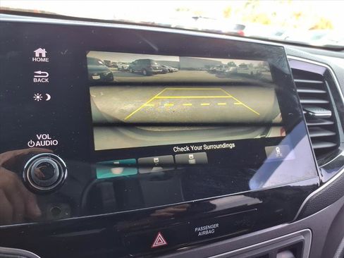 Certified 2021 Honda Pilot Special Edition image 6