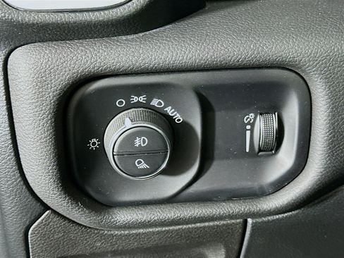 Used 2023 RAM 1500 Big Horn image 16