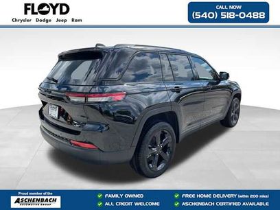 New 2025 Jeep Grand Cherokee Limited w/ Black Appearance Package