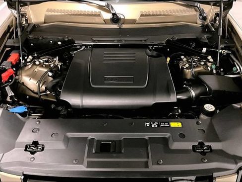 Certified 2026 Land Rover Defender 110 S AWD/4WD image 9