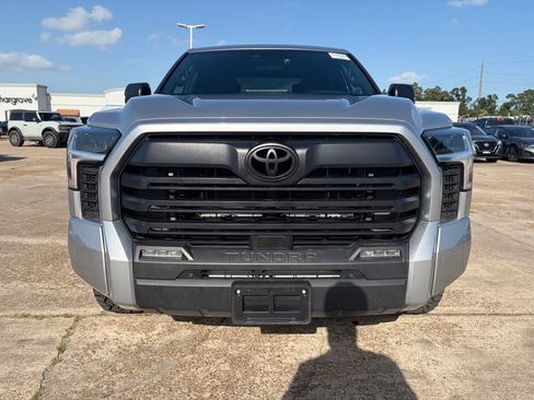 Used 2025 Toyota Tundra SR5 w/ SR5 Premium Package AWD/4WD image 6