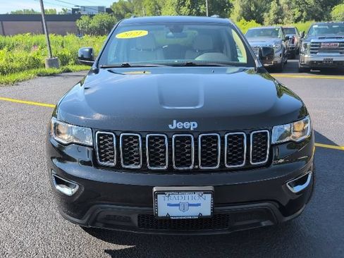 Used 2021 Jeep Grand Cherokee Laredo AWD/4WD image 8