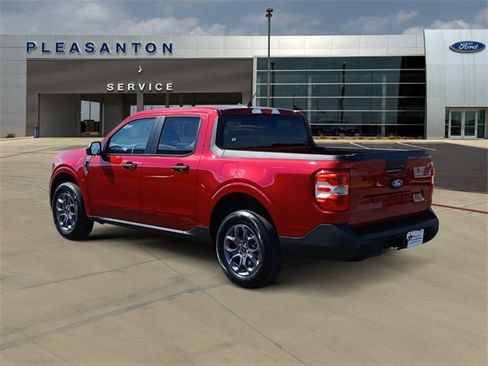 New 2025 Ford Maverick XLT image 3