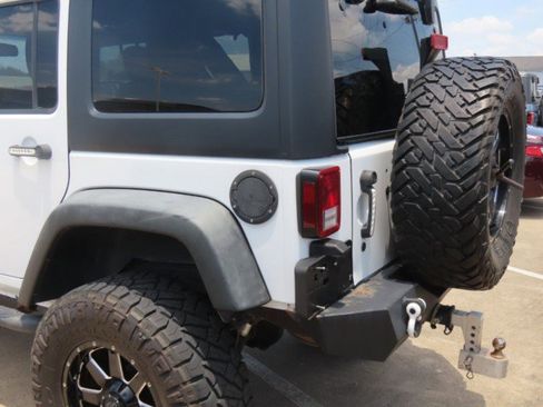 Used 2014 Jeep Wrangler Unlimited Sport w/ Quick Order Package 24S AWD/4WD image 13