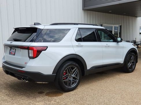 New 2026 Ford Explorer ST w/ Sun And Sound Package AWD/4WD image 25