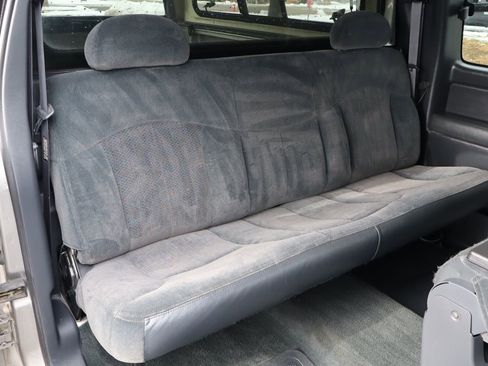 Used 2000 Chevrolet Silverado 1500 LS image 22