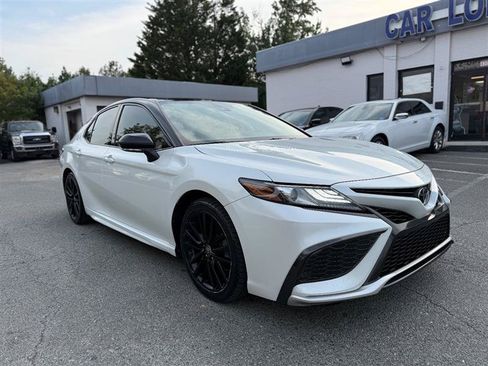 Used 2021 Toyota Camry XSE AWD/4WD image 4