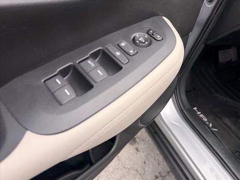 New 2026 Honda HR-V LX image 9