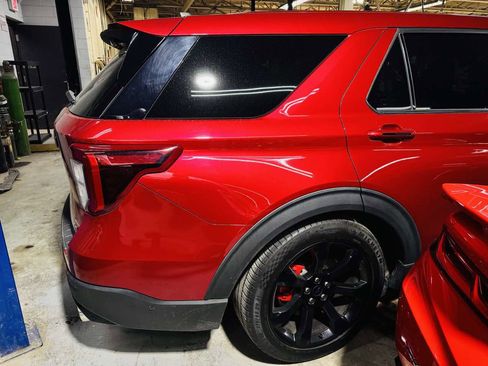 Used 2021 Ford Explorer ST w/ ST Street Pack AWD/4WD image 16
