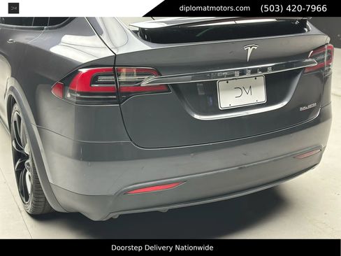 Used 2019 Tesla Model X Performance image 16