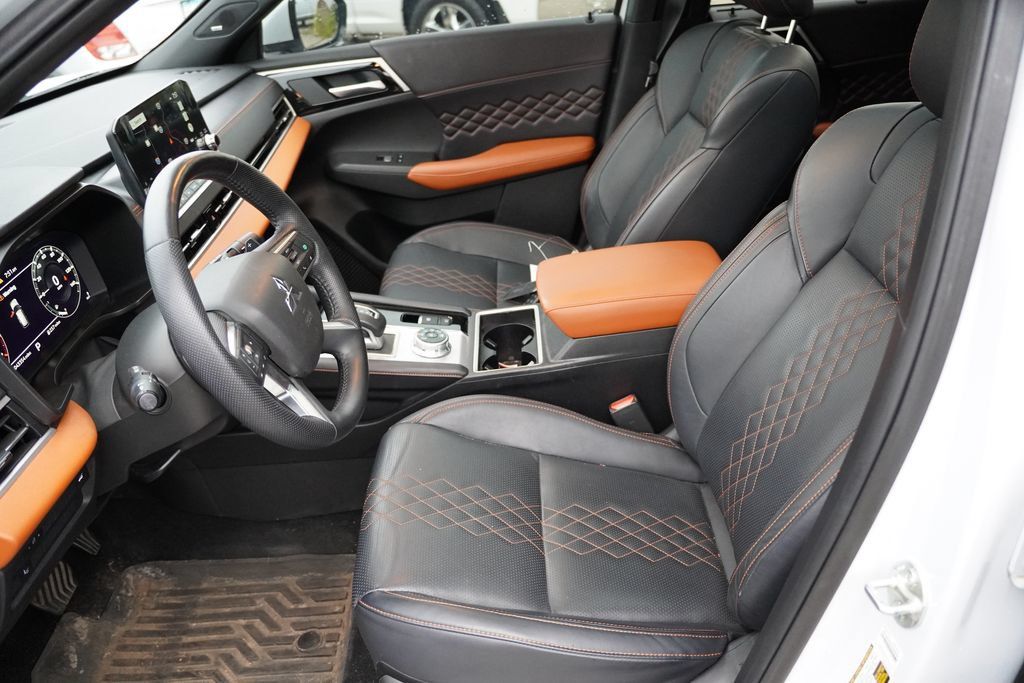 Used 2024 Mitsubishi Outlander SEL AWD/4WD image 6