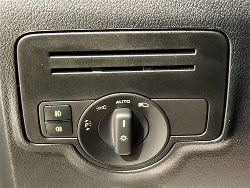 Certified 2023 Mercedes-Benz Metris Passenger image 10