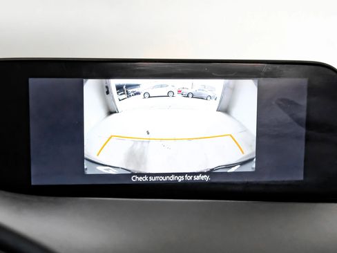 Used 2021 MAZDA MAZDA3 s image 22