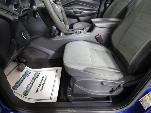 Used 2019 Ford Escape S image 12