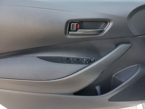 Certified 2025 Toyota Corolla LE image 17