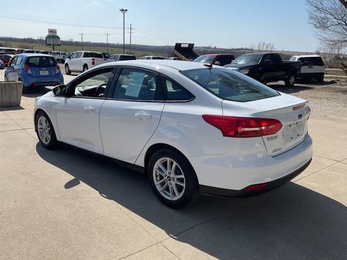 Used 2015 Ford Focus SE image 7