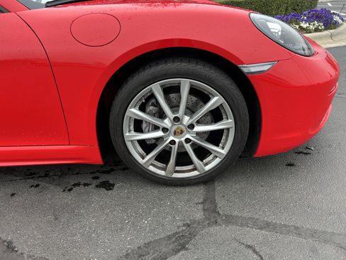 Used 2019 Porsche 718 Boxster image 13