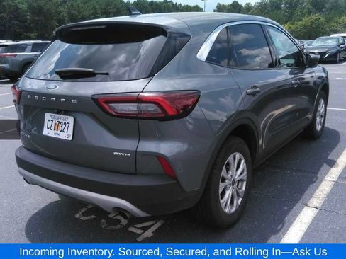 Used 2024 Ford Escape Active AWD/4WD image 2