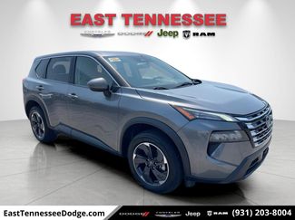 Used 2024 Nissan Rogue SV FWD video 1