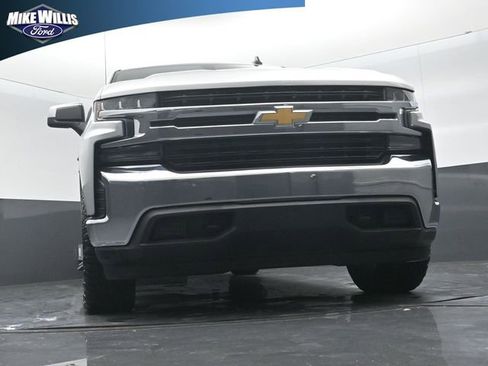 Used 2020 Chevrolet Silverado 1500 LT w/ Texas Edition AWD/4WD image 18