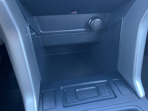 Used 2018 Subaru Forester 2.5i w/ Alloy Wheel Package image 18