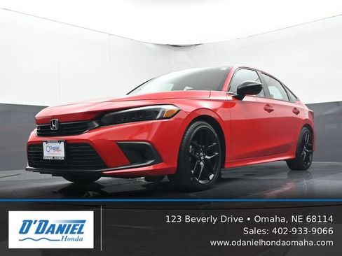 Used 2023 Honda Civic Sport image 9