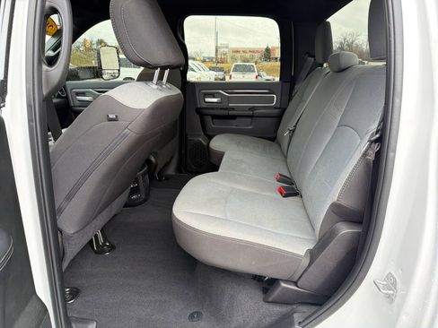 Used 2022 RAM 2500 Big Horn w/ Cold Weather Group image 25