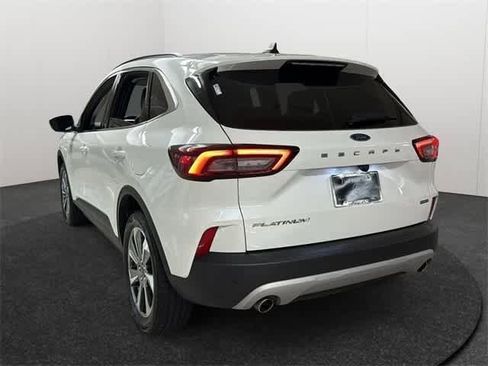 Used 2024 Ford Escape Platinum image 6