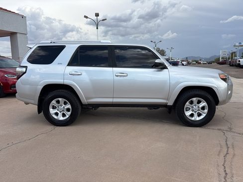 Used 2015 Toyota 4Runner 2WD image 4