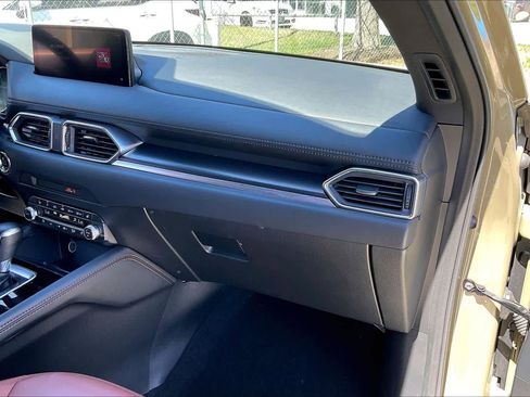 Used 2024 MAZDA CX-5 Carbon Edition image 17