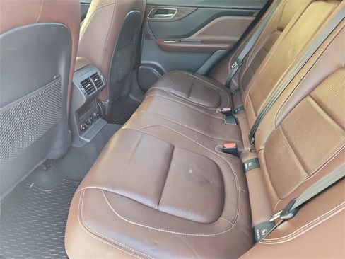 Used 2019 Jaguar F-PACE S image 26