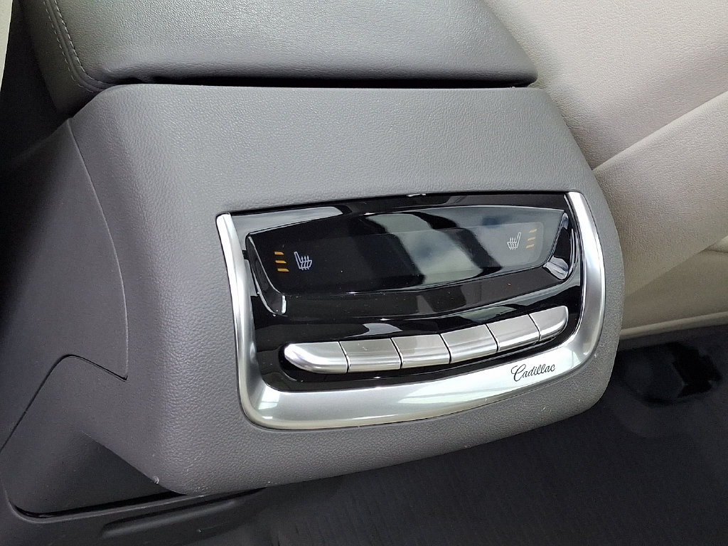 Used 2024 Cadillac XT6 Premium Luxury w/ LPO, Floor Liner Package AWD/4WD image 15