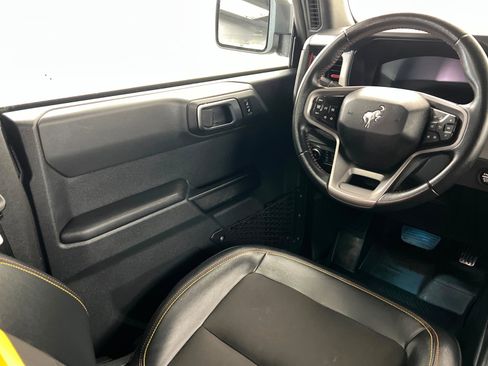 Used 2025 Ford Bronco Big Bend w/ Black Diamond Package AWD/4WD image 12