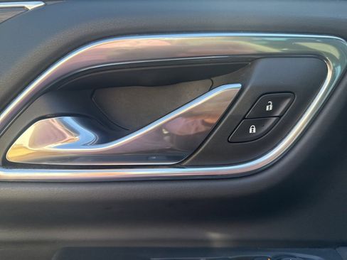 Used 2024 Chevrolet Tahoe High Country image 10