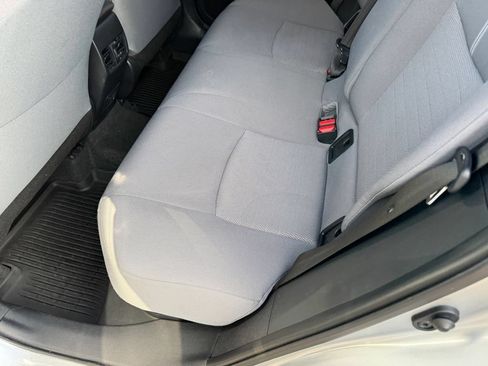 Used 2024 Toyota Corolla Cross AWD Hybrid image 12