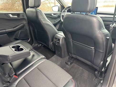Used 2024 Ford Escape ST-Line Select w/ Tech Pack #2 image 42