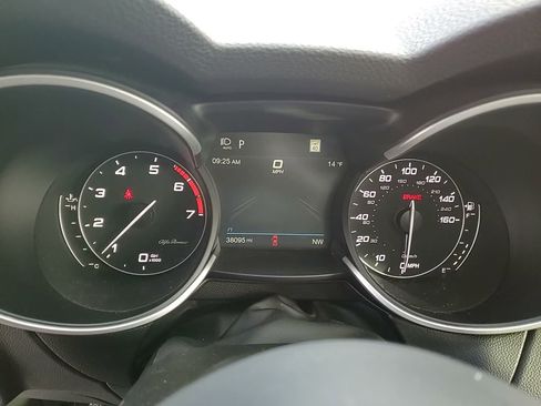 Used 2023 Alfa Romeo Stelvio Ti w/ Active Assist Plus Package image 27