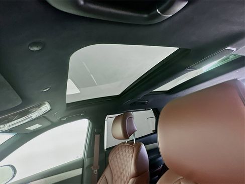 Certified 2025 Genesis GV80 3.5T Prestige image 23