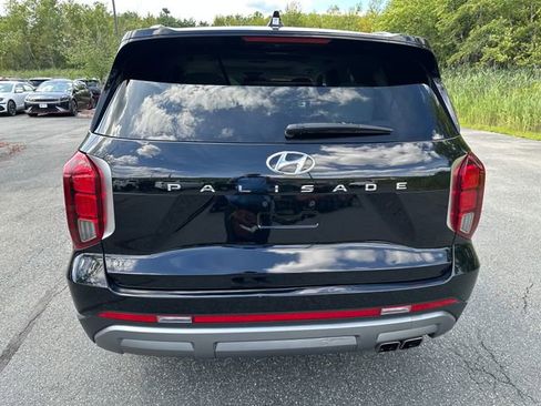 Used 2024 Hyundai Palisade Limited image 4
