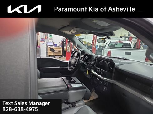 Used 2022 Ford F150 XL w/ Trailer Tow Package image 6