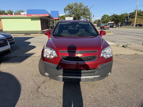 Used 2014 Chevrolet Captiva Sport LS FWD image 3