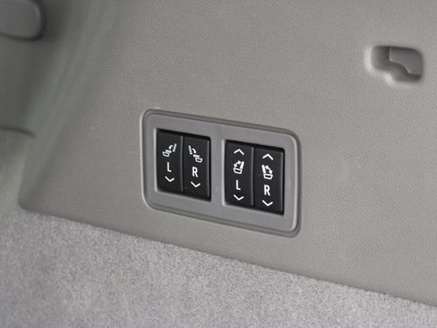 Certified 2024 Cadillac XT6 Premium Luxury w/ LPO, Floor Liner Package image 11